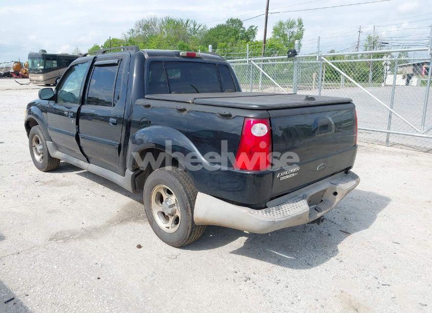 Photo 3 of 2005 Ford Explorer SPORT TRAC ADRENALIN/XLS/XLT (VIN 1FMZU67K15UA48446)