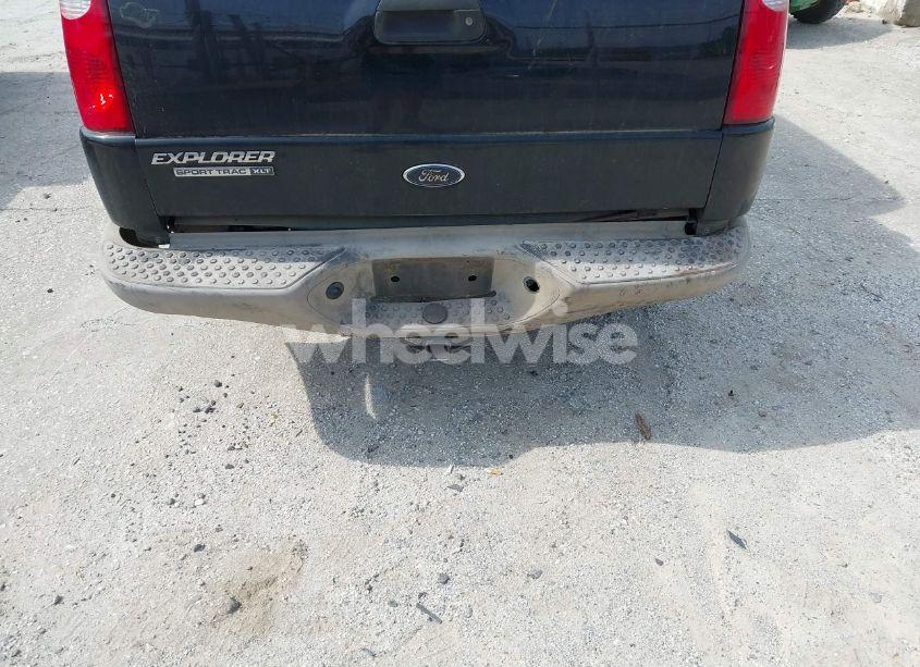 Photo 6 of 2005 Ford Explorer SPORT TRAC ADRENALIN/XLS/XLT (VIN 1FMZU67K15UA48446)