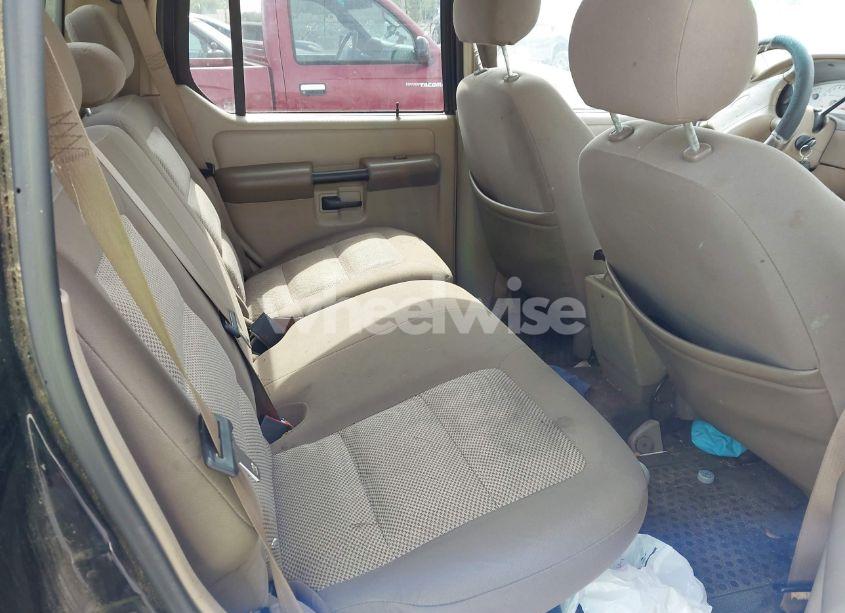 Photo 8 of 2005 Ford Explorer SPORT TRAC ADRENALIN/XLS/XLT (VIN 1FMZU67K15UA48446)