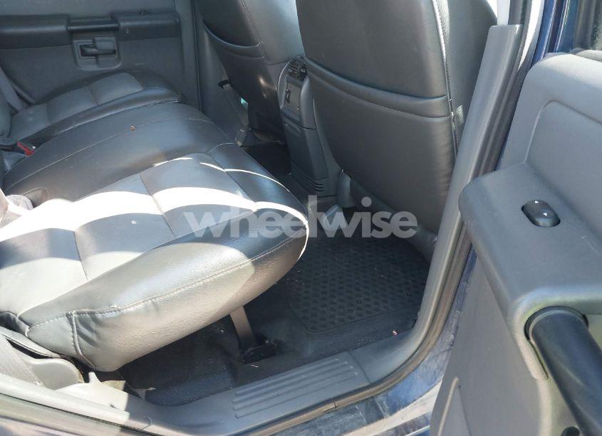 Photo 8 of 2005 Ford Explorer SPORT TRAC ADRENALIN/XLS/XLT (VIN 1FMZU67K15UB73530)