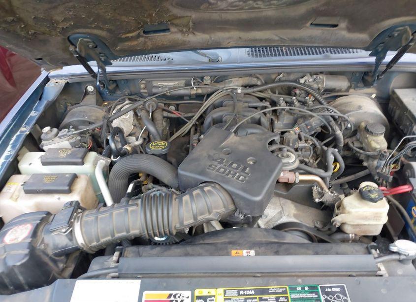 Photo 10 of 2004 Ford Explorer SPORT TRAC ADRENALIN/XLS/XLT (VIN 1FMZU67K24UA29399)