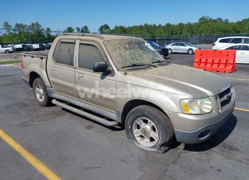 2004 Ford Explorer SPORT TRAC ADRENALIN/XLS/XLT (VIN 1FMZU67K24UA66100) main photo