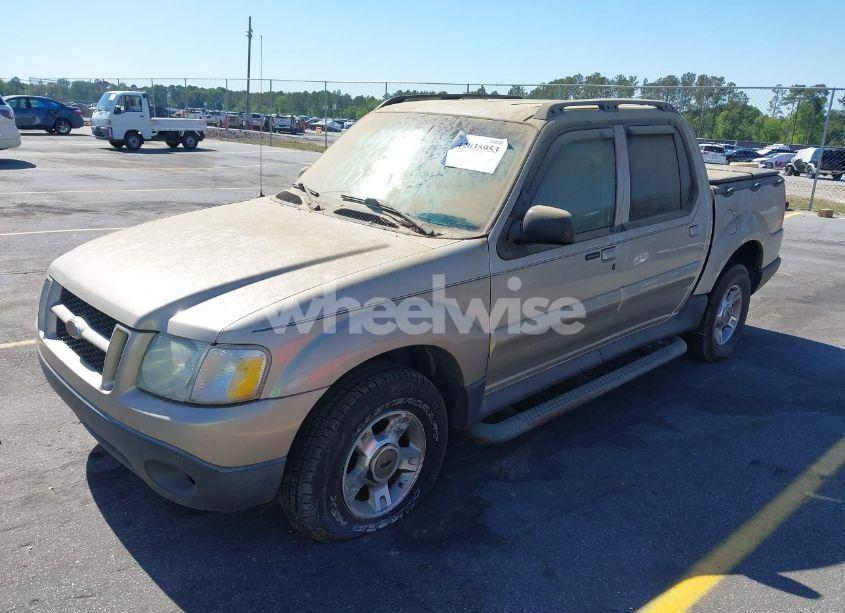 Photo 2 of 2004 Ford Explorer SPORT TRAC ADRENALIN/XLS/XLT (VIN 1FMZU67K24UA66100)