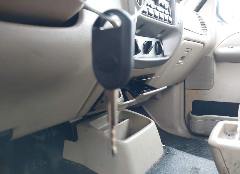 Photo 11 of 2005 Ford Explorer SPORT TRAC ADRENALIN/XLS/XLT (VIN 1FMZU67K25UA29968)