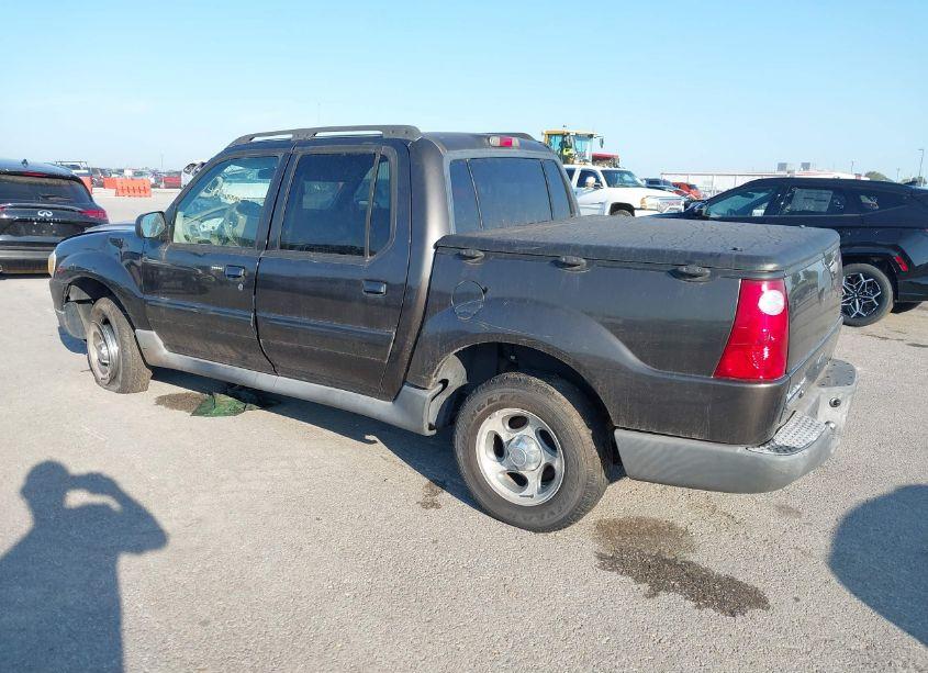 Photo 3 of 2005 Ford Explorer SPORT TRAC ADRENALIN/XLS/XLT (VIN 1FMZU67K25UA29968)