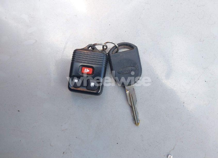 Photo 11 of 2005 Ford Explorer SPORT TRAC ADRENALIN/XLS/XLT (VIN 1FMZU67K25UB67669)