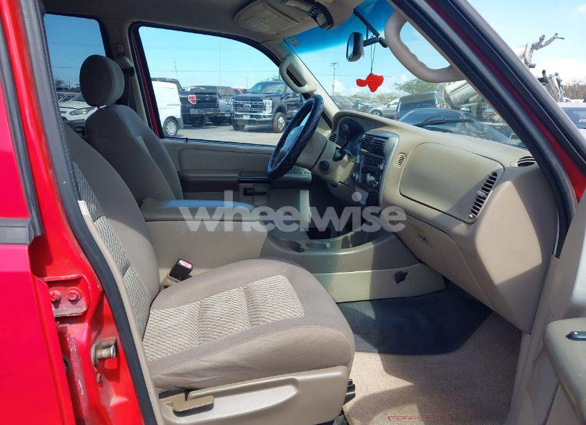 Photo 5 of 2005 Ford Explorer SPORT TRAC ADRENALIN/XLS/XLT (VIN 1FMZU67K25UB67669)