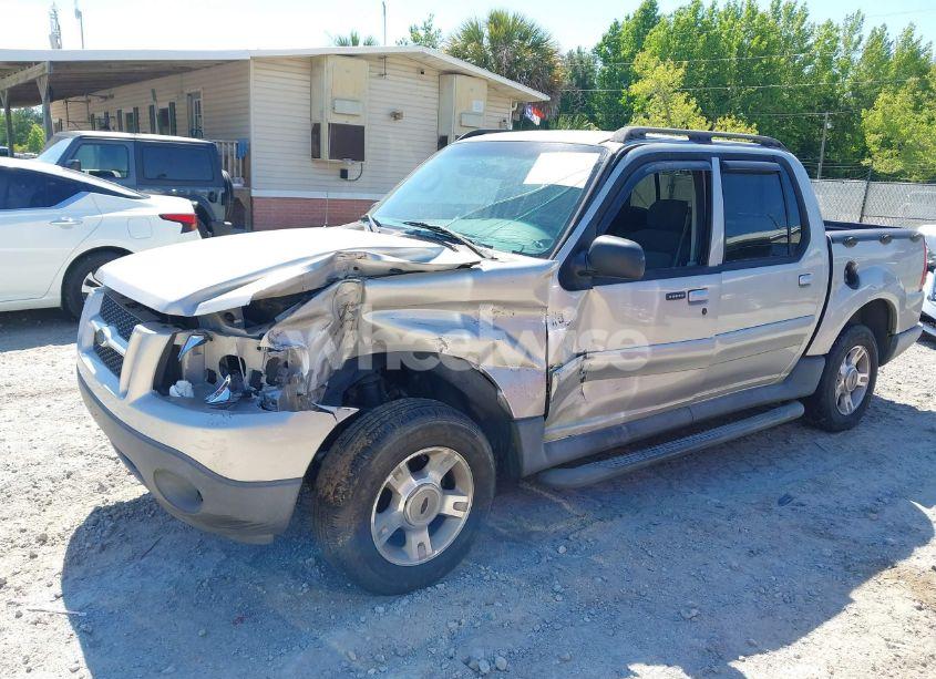 Photo 2 of 2004 Ford Explorer SPORT TRAC ADRENALIN/XLS/XLT (VIN 1FMZU67K34UA66302)