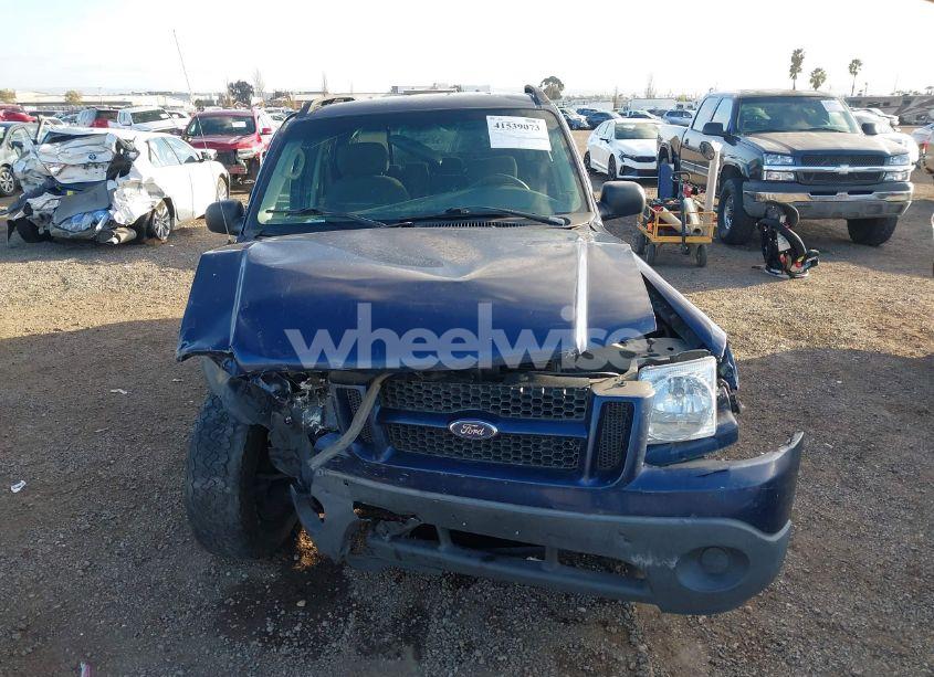 Photo 13 of 2004 Ford Explorer SPORT TRAC ADRENALIN/XLS/XLT (VIN 1FMZU67K34UA88932)