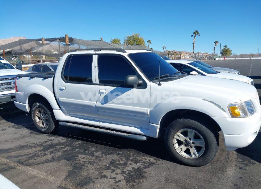 Photo 12 of 2005 Ford Explorer SPORT TRAC ADRENALIN/XLS/XLT (VIN 1FMZU67K35UA13486)