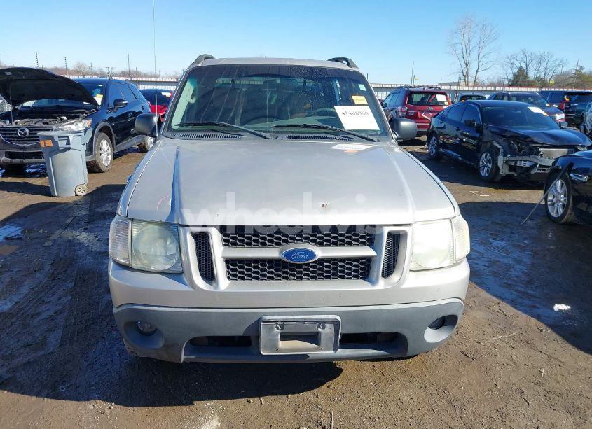 Photo 13 of 2005 Ford Explorer SPORT TRAC ADRENALIN/XLS/XLT (VIN 1FMZU67K35UA29591)