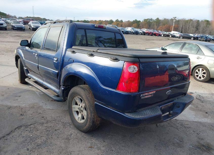 Photo 3 of 2005 Ford Explorer SPORT TRAC ADRENALIN/XLS/XLT (VIN 1FMZU67K35UA29882)