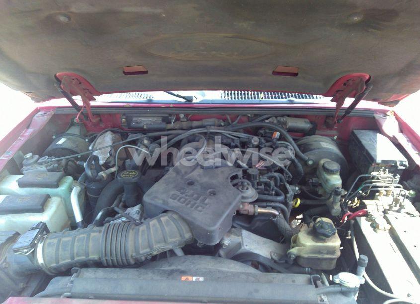 Photo 10 of 2005 Ford Explorer SPORT TRAC ADRENALIN/XLS/XLT (VIN 1FMZU67K35UB81970)