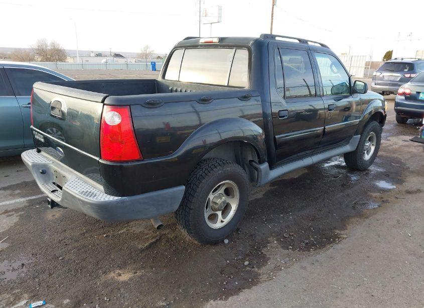 Photo 4 of 2004 Ford Explorer SPORT TRAC ADRENALIN/XLS/XLT (VIN 1FMZU67K44UA04035)