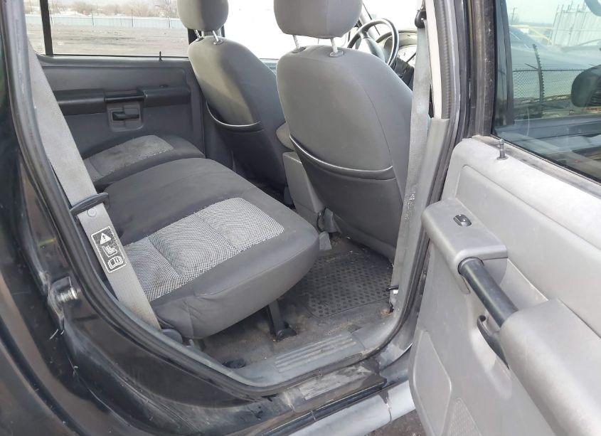Photo 8 of 2004 Ford Explorer SPORT TRAC ADRENALIN/XLS/XLT (VIN 1FMZU67K44UA04035)