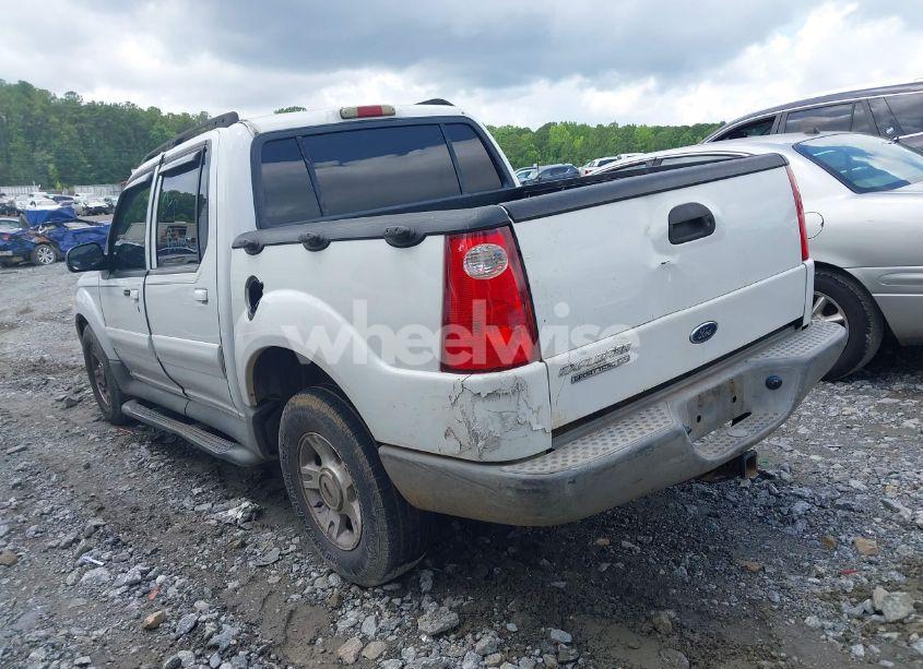 Photo 3 of 2004 Ford Explorer SPORT TRAC ADRENALIN/XLS/XLT (VIN 1FMZU67K44UA57074)