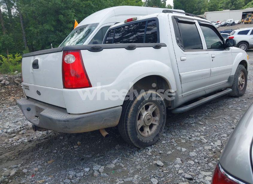 Photo 4 of 2004 Ford Explorer SPORT TRAC ADRENALIN/XLS/XLT (VIN 1FMZU67K44UA57074)
