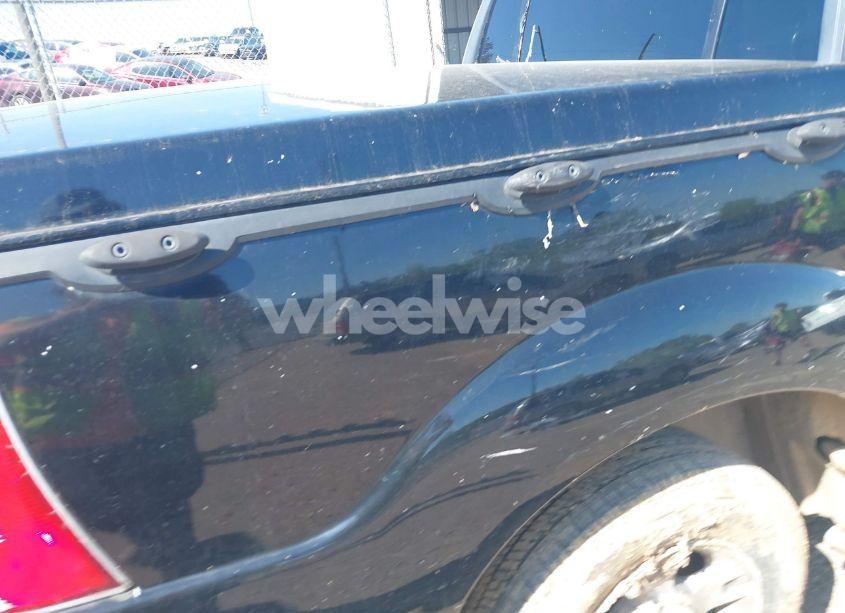 Photo 12 of 2004 Ford Explorer SPORT TRAC ADRENALIN/XLS/XLT (VIN 1FMZU67K44UB98887)