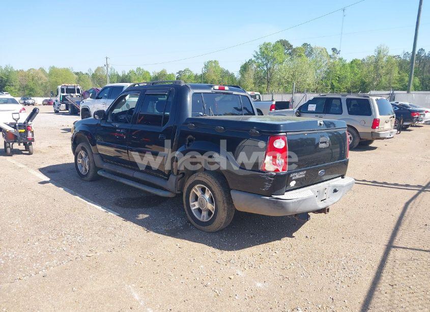 Photo 3 of 2004 Ford Explorer SPORT TRAC ADRENALIN/XLS/XLT (VIN 1FMZU67K44UB98887)
