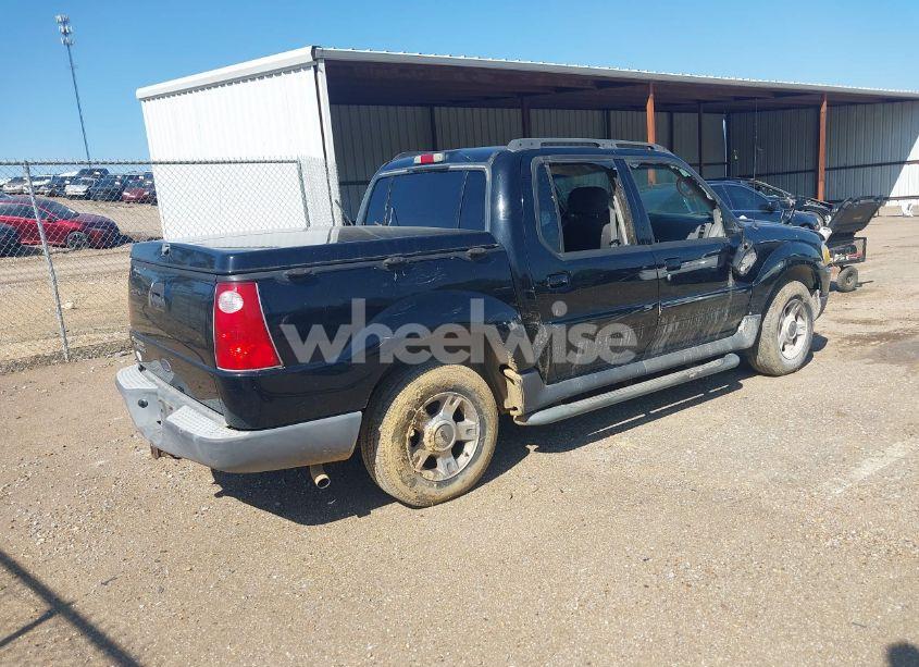 Photo 4 of 2004 Ford Explorer SPORT TRAC ADRENALIN/XLS/XLT (VIN 1FMZU67K44UB98887)