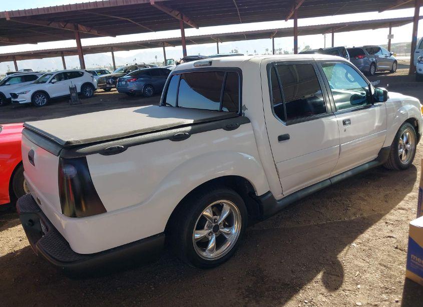 Photo 4 of 2005 Ford Explorer SPORT TRAC ADRENALIN/XLS/XLT (VIN 1FMZU67K45UA42978)