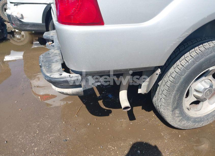 Photo 13 of 2005 Ford Explorer SPORT TRAC ADRENALIN/XLS/XLT (VIN 1FMZU67K55UB51918)