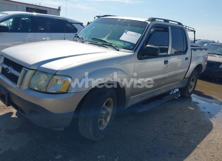 Photo 2 of 2005 Ford Explorer SPORT TRAC ADRENALIN/XLS/XLT (VIN 1FMZU67K55UB51918)