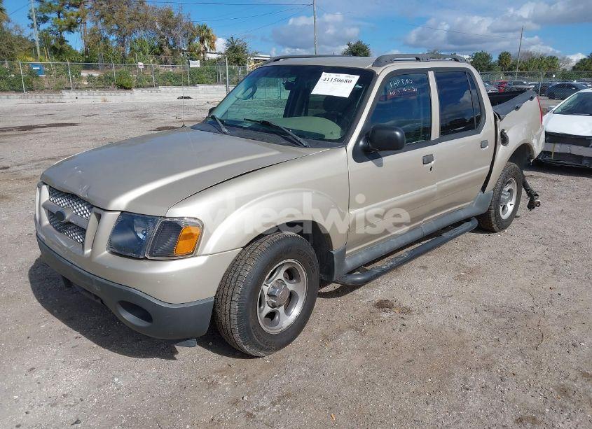 Photo 2 of 2004 Ford Explorer SPORT TRAC ADRENALIN/XLS/XLT (VIN 1FMZU67K64UA60820)