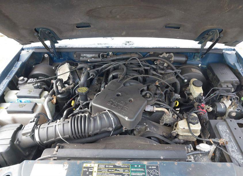 Photo 10 of 2004 Ford Explorer SPORT TRAC ADRENALIN/XLS/XLT (VIN 1FMZU67K64UC21277)