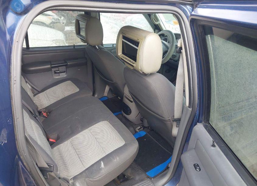 Photo 8 of 2004 Ford Explorer SPORT TRAC ADRENALIN/XLS/XLT (VIN 1FMZU67K64UC21277)