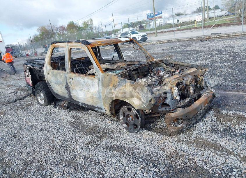 2004 Ford Explorer SPORT TRAC (VIN 1FMZU67K64UC34904) main photo