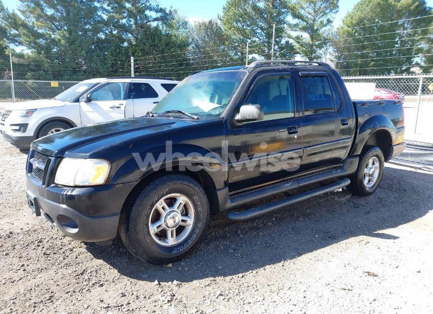 Photo 2 of 2004 Ford Explorer SPORT TRAC ADRENALIN/XLS/XLT (VIN 1FMZU67K64UC40136)