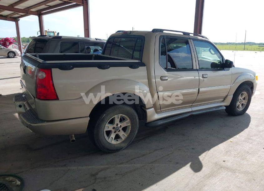 Photo 4 of 2005 Ford Explorer SPORT TRAC ADRENALIN/XLS/XLT (VIN 1FMZU67K65UA53643)