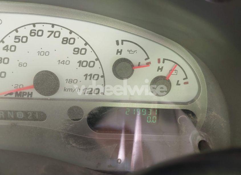 Photo 7 of 2005 Ford Explorer SPORT TRAC ADRENALIN/XLS/XLT (VIN 1FMZU67K65UA53643)