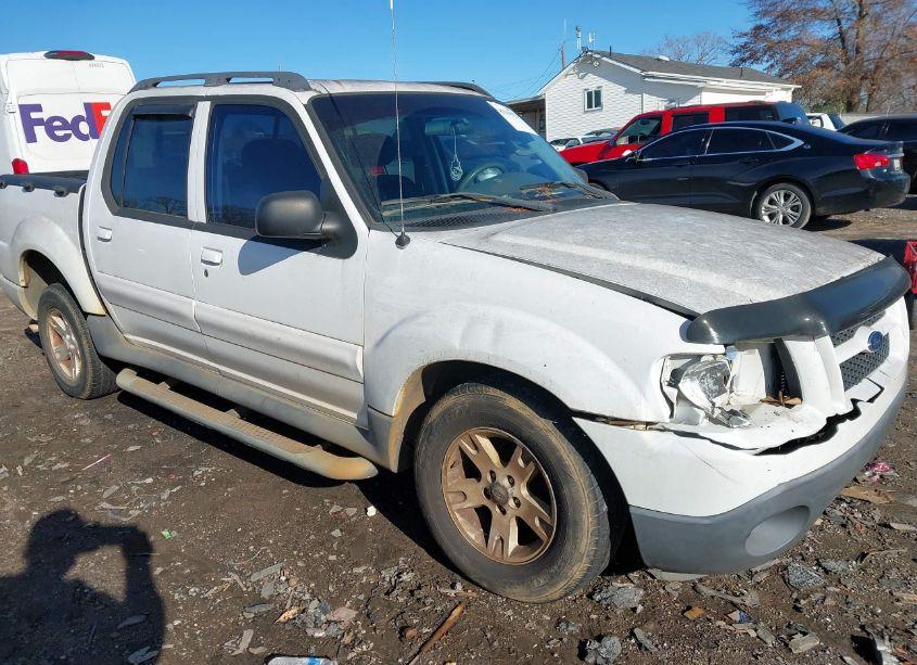 2005 Ford Explorer SPORT TRAC ADRENALIN/XLS/XLT (VIN 1FMZU67K65UA64660) main photo