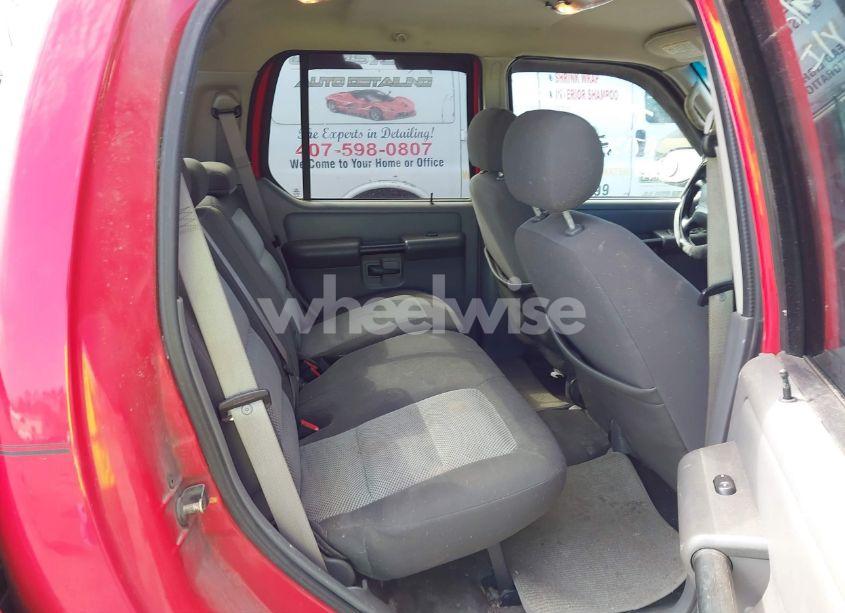 Photo 8 of 2005 Ford Explorer SPORT TRAC ADRENALIN/XLS/XLT (VIN 1FMZU67K65UA71317)