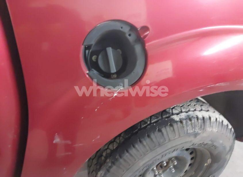 Photo 14 of 2004 Ford Explorer SPORT TRAC ADRENALIN/XLS/XLT (VIN 1FMZU67K74UA65797)