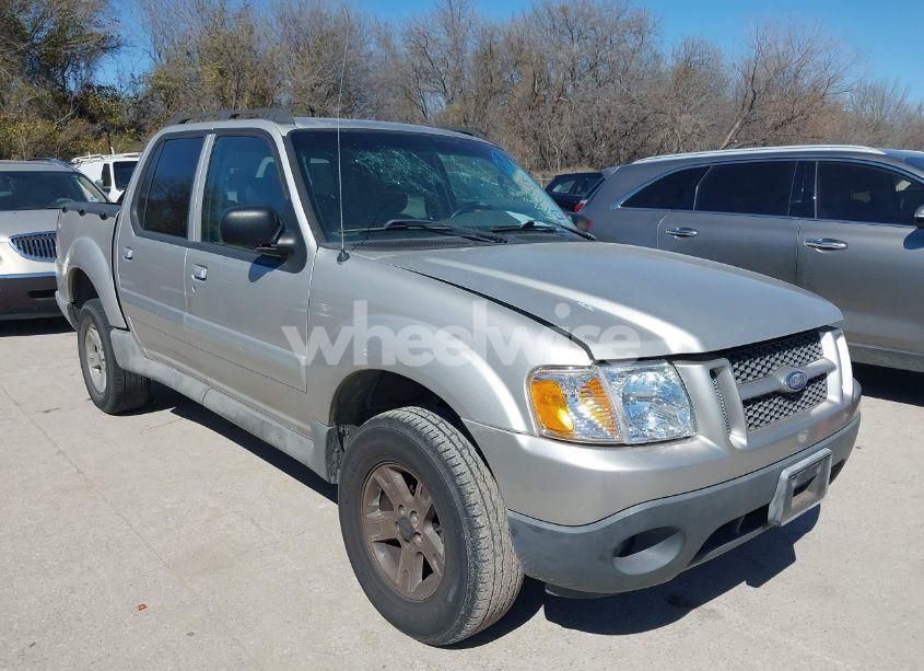 2005 Ford Explorer SPORT TRAC ADRENALIN/XLS/XLT (VIN 1FMZU67K75UA18027) main photo