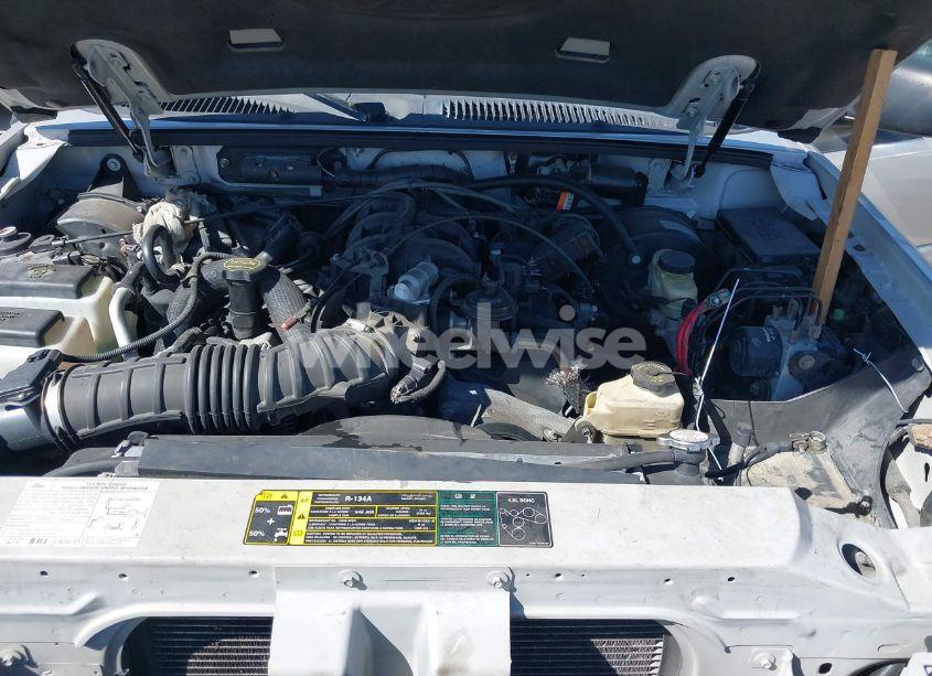 Photo 10 of 2005 Ford Explorer SPORT TRAC ADRENALIN/XLS/XLT (VIN 1FMZU67K75UA18027)