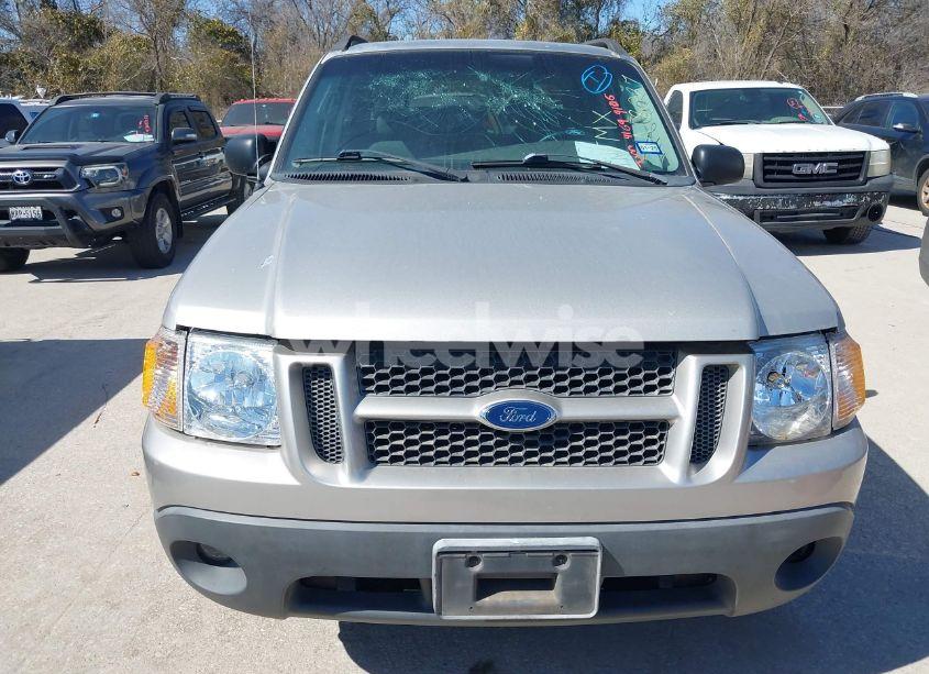 Photo 6 of 2005 Ford Explorer SPORT TRAC ADRENALIN/XLS/XLT (VIN 1FMZU67K75UA18027)