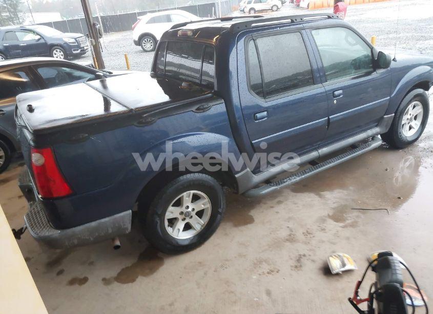 Photo 4 of 2005 Ford Explorer SPORT TRAC ADRENALIN/XLS/XLT (VIN 1FMZU67K75UA64893)