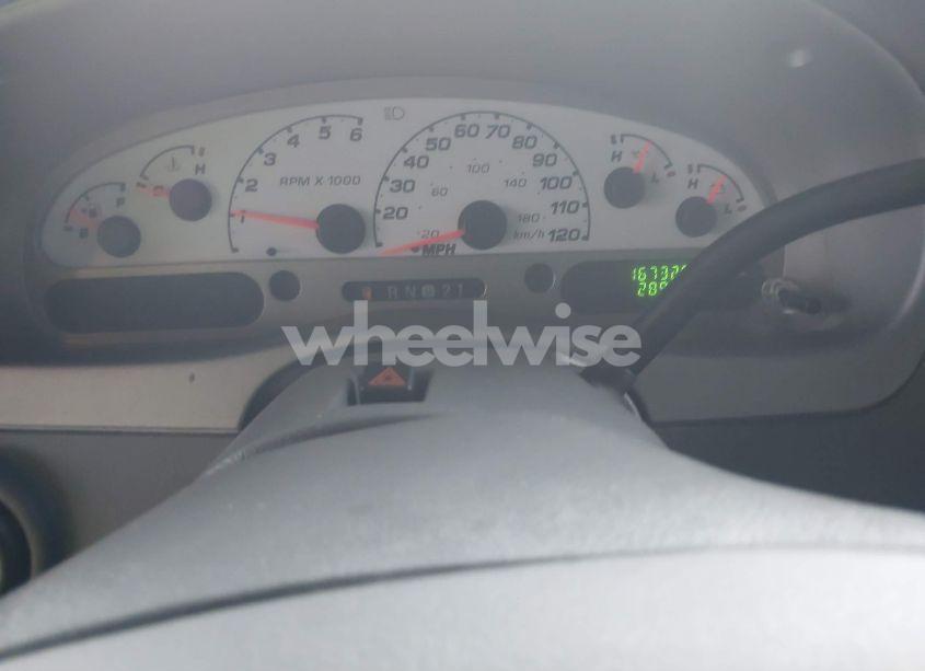 Photo 7 of 2005 Ford Explorer SPORT TRAC ADRENALIN/XLS/XLT (VIN 1FMZU67K75UA64893)