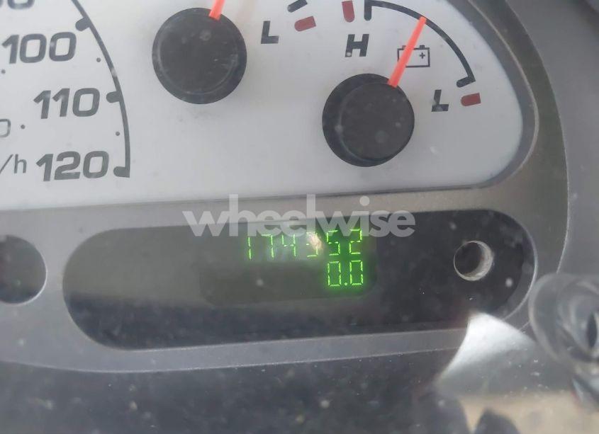 Photo 12 of 2005 Ford Explorer SPORT TRAC ADRENALIN/XLS/XLT (VIN 1FMZU67K75UB60359)