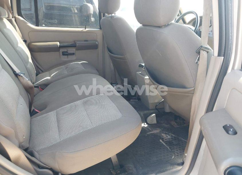 Photo 8 of 2005 Ford Explorer SPORT TRAC ADRENALIN/XLS/XLT (VIN 1FMZU67K75UB60359)