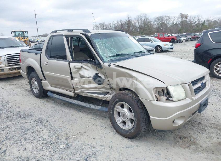 2004 Ford Explorer SPORT TRAC ADRENALIN/XLS/XLT (VIN 1FMZU67K84UB72843) main photo