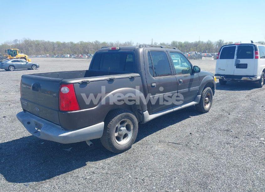 Photo 4 of 2005 Ford Explorer SPORT TRAC ADRENALIN/XLS/XLT (VIN 1FMZU67K85UA78995)