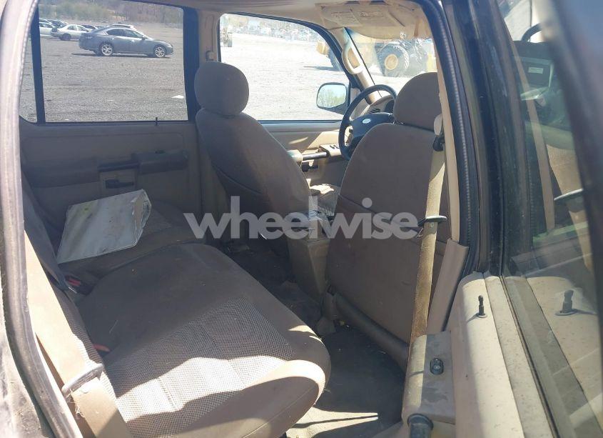 Photo 8 of 2005 Ford Explorer SPORT TRAC ADRENALIN/XLS/XLT (VIN 1FMZU67K85UA78995)