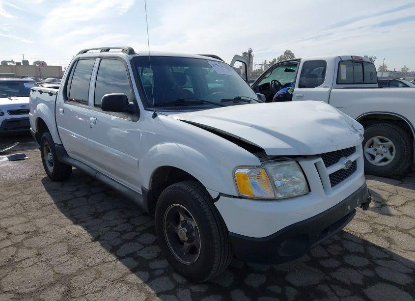 2005 Ford Explorer SPORT TRAC ADRENALIN/XLS/XLT (VIN 1FMZU67K85UA88815) main photo