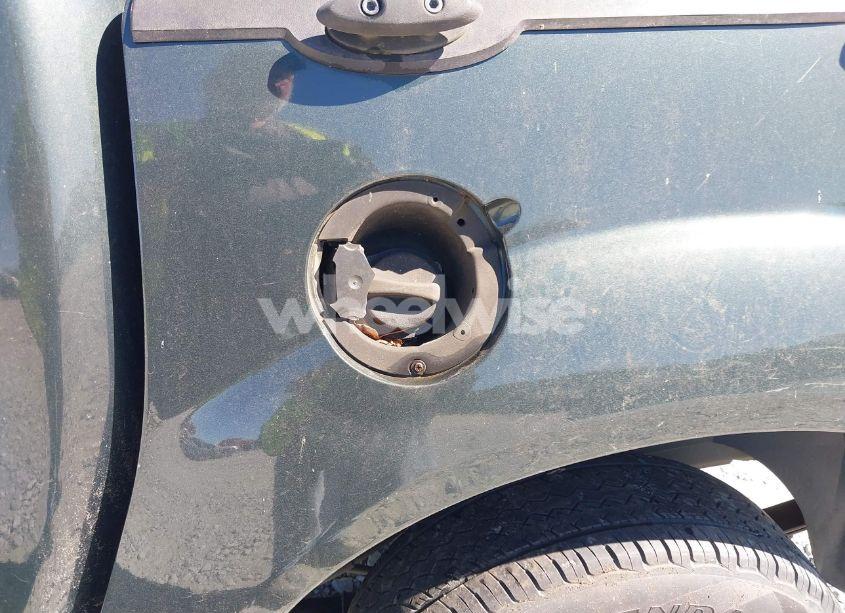 Photo 6 of 2004 Ford Explorer SPORT TRAC ADRENALIN/XLS/XLT (VIN 1FMZU67K94UA39606)