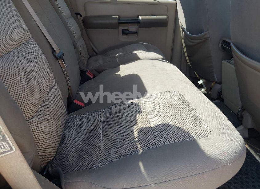 Photo 8 of 2004 Ford Explorer SPORT TRAC ADRENALIN/XLS/XLT (VIN 1FMZU67K94UA39606)